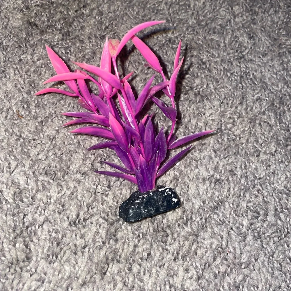 Fake aquarium plant